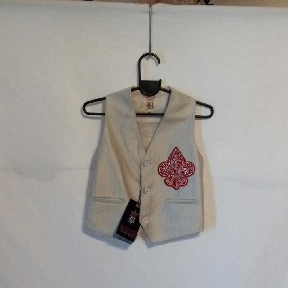 Kids Beige Vest with Red Fleur-de-Lis Embroidery